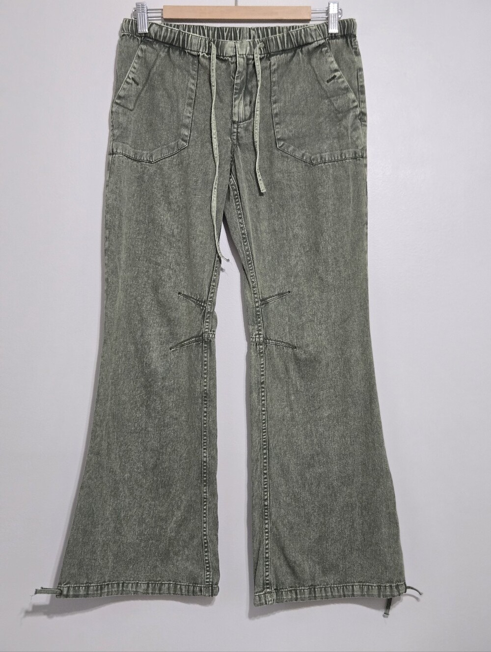 We The Free People Womens Jeans Olive Flare Boho Hippie Retro Indie Edgy XS